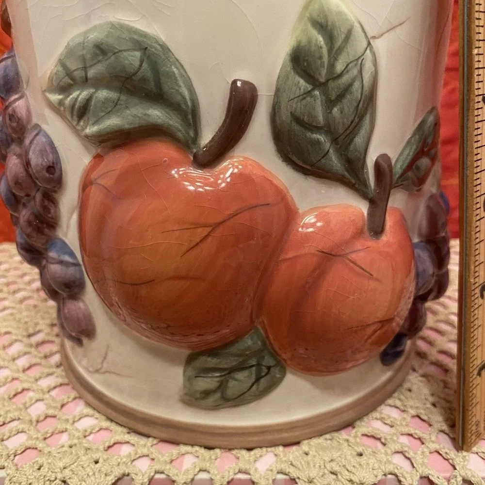 American Antelier CRYSTAL CLEAR  POMPEII FRUIT‎ CANISTER 10